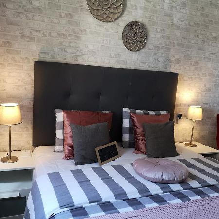 オンティニェント Casa Jetizo Bed & Breakfast エクステリア 写真
