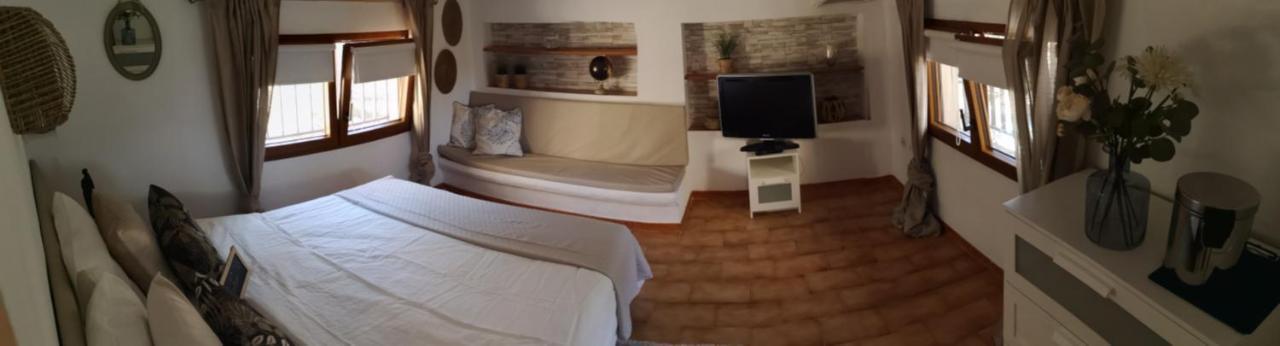 オンティニェント Casa Jetizo Bed & Breakfast エクステリア 写真
